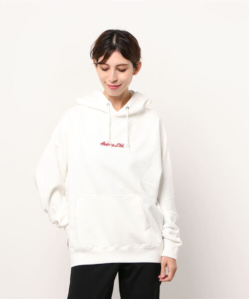 AVIREX（アヴィレックス）の「ピンナップガール プルオーバー パーカー /PIN UP GIRL PULLOVER PARKA（パーカー・レディース・ベージュ/ホワイト/ブラック/ブルーグレー・FREE）」の11枚目の写真