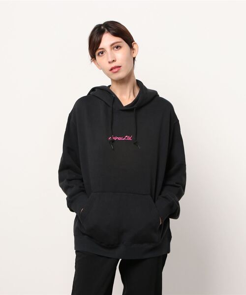 AVIREX（アヴィレックス）の「ピンナップガール プルオーバー パーカー /PIN UP GIRL PULLOVER PARKA（パーカー・レディース・ベージュ/ホワイト/ブラック/ブルーグレー・FREE）」の12枚目の写真