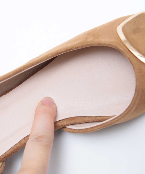 UR'S（ユアーズ）の「ｺﾞｰﾙﾄﾞﾊﾟｰﾂﾌﾗｯﾄﾊﾟﾝﾌﾟｽ（パンプス・レディース・キャメル/グレイッシュベージュ/チャコール・LL/S/M/L）」の13枚目の写真