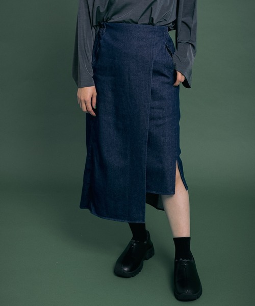 Uiscel（ユイセル）の「Uiscel　撥水デニムラップスカート（スカート・レディース・ワンウォッシュ・SMALL/MEDIUM）」の15枚目の写真