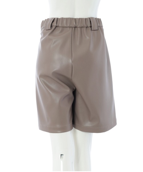 fifth calin（フィフスカラン）の「フェイクレザータックハーフパンツ（その他パンツ・レディース・ブラウン/ブラック・MEDIUM）」の11枚目の写真