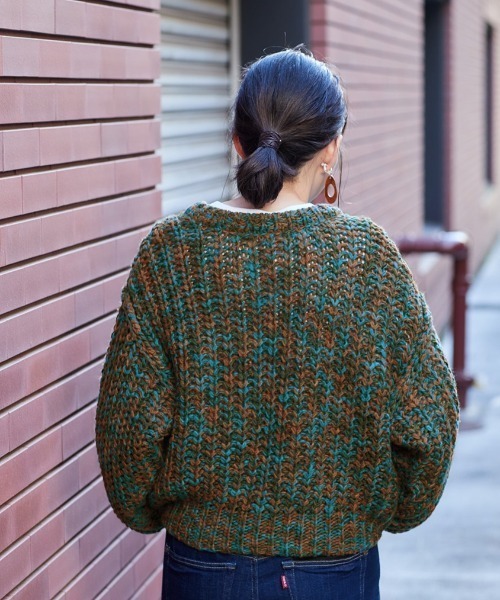 cepo（セポ）の「ミックスカラーニットカーデ ２ＷＡＹ（カーディガン/ボレロ・レディース・グリーン/オレンジ/オフホワイト・M）」の12枚目の写真