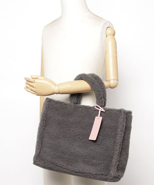 COCCINELLE(コチネレ)の「《COCCINELLE/コチネレ》ECO SHEARING(トートバッグ・レディース・ブルー系その他/バーガンディー・FREE)」の12枚目の写真