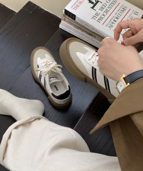 MANGROVE（マングローブ）の「サイドラインガムソールスニーカー（スニーカー・レディース・ホワイト・SMALL/MEDIUM/LARGE）」の3枚目の写真