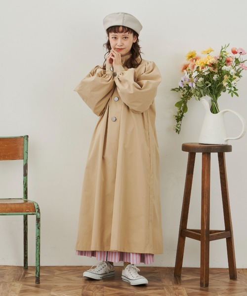 MERLOT（メルロー）の「ギャザーロングコート（ステンカラーコート・レディース・ブラック/ベージュ/ライトグリーン・FREE）」の8枚目の写真