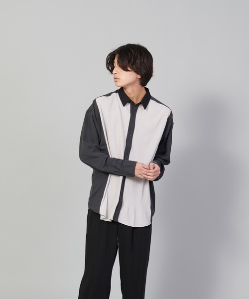 UNIIT(ユニット)の「【UNIIT/ユニット】カットプリーツスイッチルーズシャツ ビッグシルエットシャツ(シャツ/ブラウス・メンズ・チャコールグレー/ベージュ/ブルー・LARGE/MEDIUM/SMALL)」の2枚目の写真