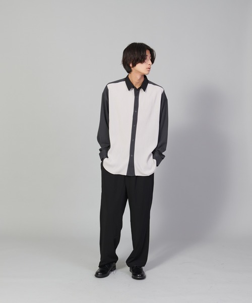 UNIIT(ユニット)の「【UNIIT/ユニット】カットプリーツスイッチルーズシャツ ビッグシルエットシャツ(シャツ/ブラウス・メンズ・チャコールグレー/ベージュ/ブルー・LARGE/MEDIUM/SMALL)」の4枚目の写真