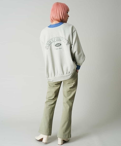 A de a.v.v（アードアー・ヴェ・ヴェ）の「（2WAY仕様）デニムドッキングカラッジ―刺繍ロゴスウェット（Tシャツ/カットソー・レディース・カーキ/アイボリー・38/36）」の12枚目の写真