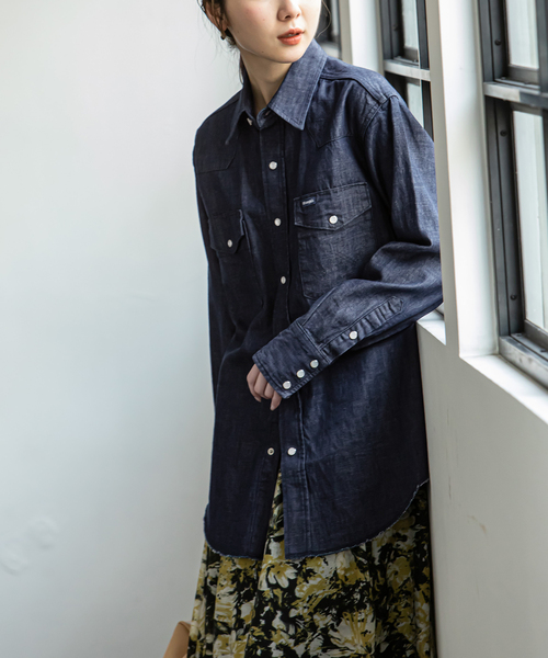 Wrangler（ラングラー）の「【WRANGLER】別注DENIMシャツ◆（シャツ/ブラウス・レディース・ネイビー/ライトグレー・LARGE/X-SMALL）」の2枚目の写真