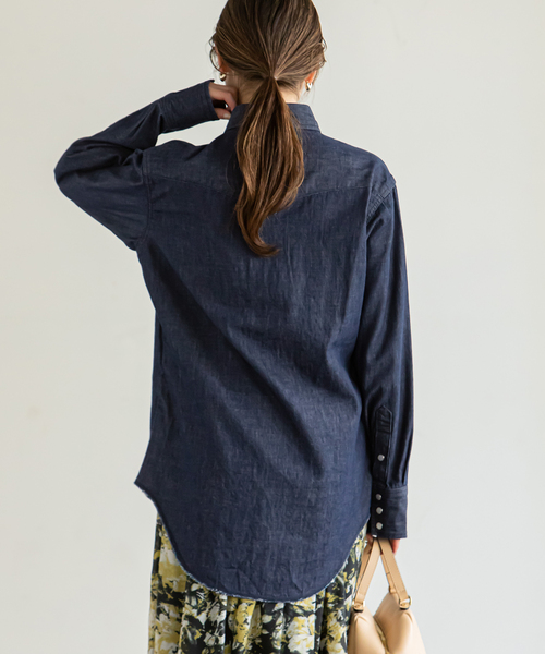 Wrangler（ラングラー）の「【WRANGLER】別注DENIMシャツ◆（シャツ/ブラウス・レディース・ネイビー/ライトグレー・LARGE/X-SMALL）」の4枚目の写真