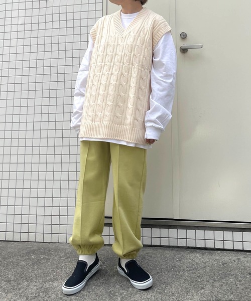 NO NEED（ノーニード）の「カラーケーブルニットベスト　ケーブル/ベスト/レイヤード（ベスト・メンズ・ホワイト/グレー/ネイビー/オレンジ/ブルー/グリーン・ﾌﾘ-）」の13枚目の写真