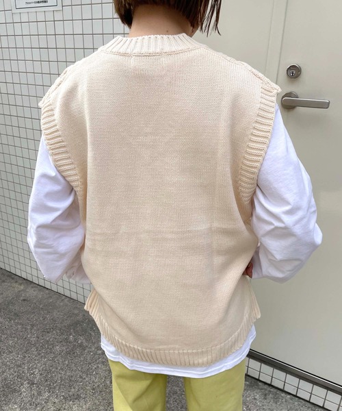 NO NEED（ノーニード）の「カラーケーブルニットベスト　ケーブル/ベスト/レイヤード（ベスト・メンズ・ホワイト/グレー/ネイビー/オレンジ/ブルー/グリーン・ﾌﾘ-）」の15枚目の写真