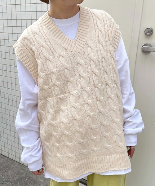 NO NEED（ノーニード）の「カラーケーブルニットベスト　ケーブル/ベスト/レイヤード（ベスト・メンズ・ホワイト/グレー/ネイビー/オレンジ/ブルー/グリーン・ﾌﾘ-）」の16枚目の写真