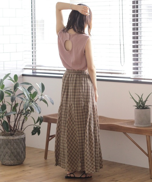 Crisp（クリスプ）の「バックオープンスラブTシャツ（Tシャツ/カットソー・レディース・ベージュ/ピンク/グリーン・FREE）」の17枚目の写真