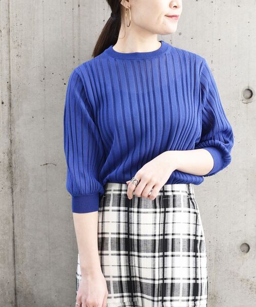 SHIPS（シップス）の「〈手洗い可能〉 ペーパーポリ シアー クルーネック プルオーバー ◆（ニット/セーター・レディース・オフホワイト/ベージュ系/ブルー/オレンジ/ブラック・ONE SIZE）」の5枚目の写真