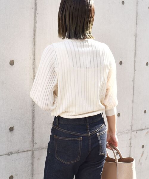 SHIPS（シップス）の「〈手洗い可能〉 ペーパーポリ シアー クルーネック プルオーバー ◆（ニット/セーター・レディース・オフホワイト/ベージュ系/ブルー/オレンジ/ブラック・ONE SIZE）」の10枚目の写真