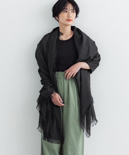 coca(coca)(コカ)の「ふんわりガーゼストール(ストール/ショール・レディース・ブラック/アイボリー/ライトピンク・ONE SIZE)」の2枚目の写真