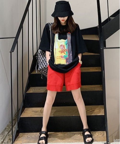 gossip!ロサンゼルス(ゴシップロサンゼルス)の「ニットショートパンツ(その他パンツ・レディース・ホワイト/レッド/ブラック・FREE)」の16枚目の写真