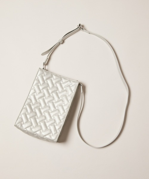 manana suerte(マニャーナスエルテ)の「キルティングショルダーバッグ(ショルダーバッグ・レディース・ブラック/シルバー/イエロー・FREE)」の11枚目の写真