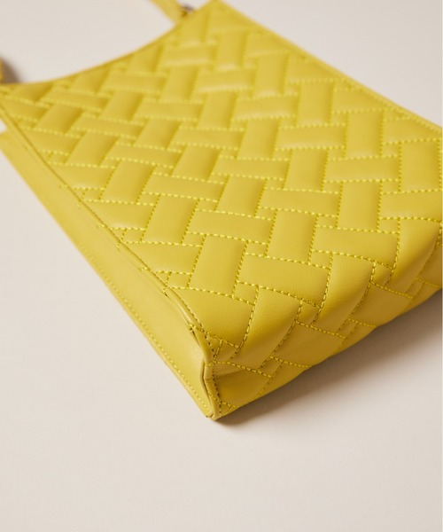 manana suerte(マニャーナスエルテ)の「キルティングショルダーバッグ(ショルダーバッグ・レディース・ブラック/シルバー/イエロー・FREE)」の13枚目の写真