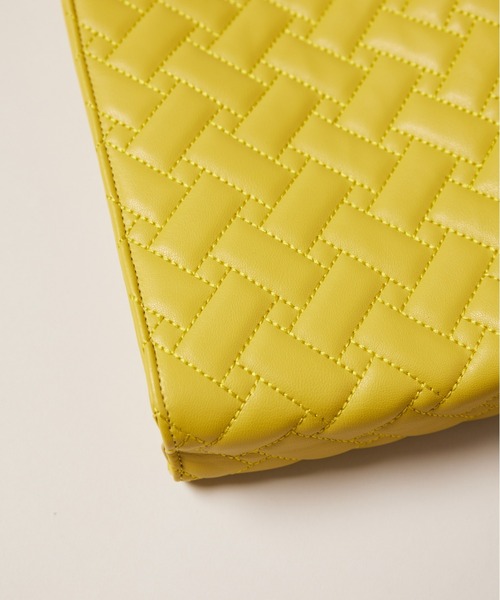 manana suerte(マニャーナスエルテ)の「キルティングショルダーバッグ(ショルダーバッグ・レディース・ブラック/シルバー/イエロー・FREE)」の14枚目の写真