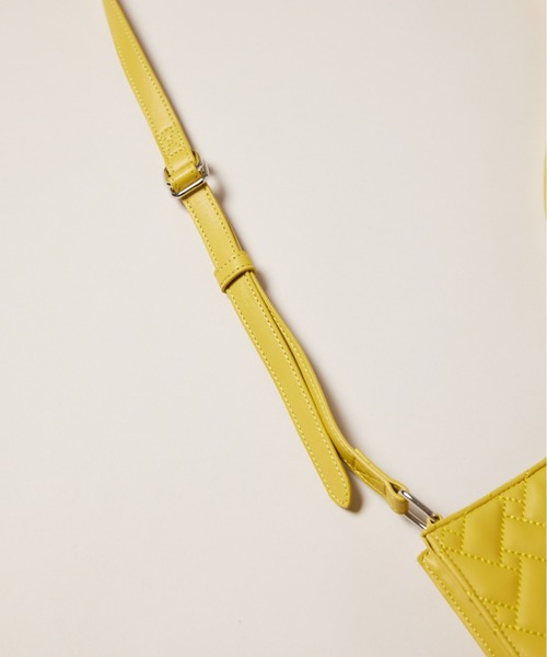 manana suerte(マニャーナスエルテ)の「キルティングショルダーバッグ(ショルダーバッグ・レディース・ブラック/シルバー/イエロー・FREE)」の15枚目の写真