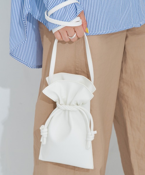 HANNE（アン）の「ミニ巾着フェイクレザーショルダーバッグ（ショルダーバッグ・レディース・ホワイト/ブラック/オレンジ・フリー）」の20枚目の写真