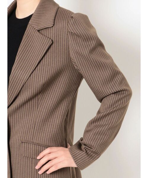 LAGUNAMOON（ラグナムーン）の「タックスリーブテーラードジャケット（テーラードジャケット・レディース・ベージュ/その他1・SMALL/MEDIUM）」の12枚目の写真