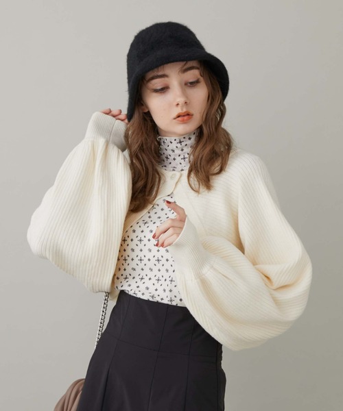 archives(アルシーヴ)の「マルチwayニットボレロカーディガン(カーディガン/ボレロ・レディース・ブラック/ブルー/アイボリー/グレイッシュベージュ・MEDIUM)」の1枚目の写真