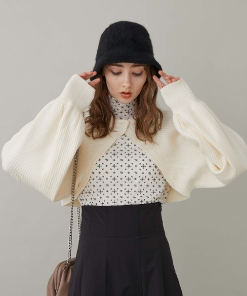 archives(アルシーヴ)の「マルチwayニットボレロカーディガン(カーディガン/ボレロ・レディース・ブラック/ブルー/アイボリー/グレイッシュベージュ・MEDIUM)」の8枚目の写真