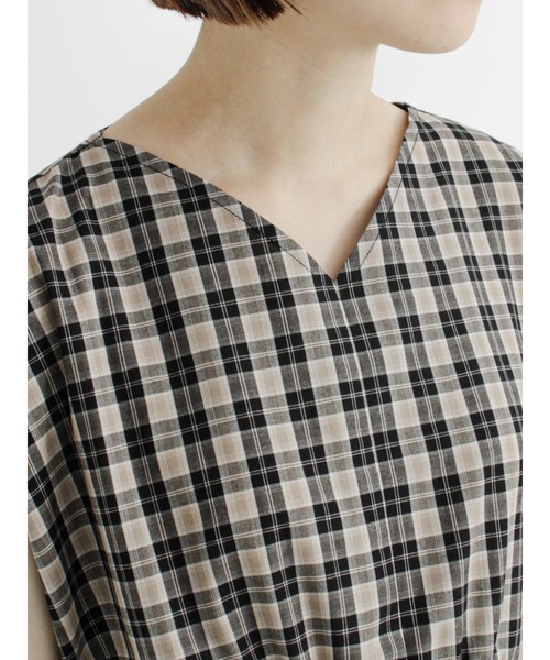 Samansa Mos2 blue（サマンサモスモスブルー）の「ウエストドロストチェックブラウス（シャツ/ブラウス・レディース・ベージュ/カーキ/サックスブルー・ﾌﾘ-）」の14枚目の写真