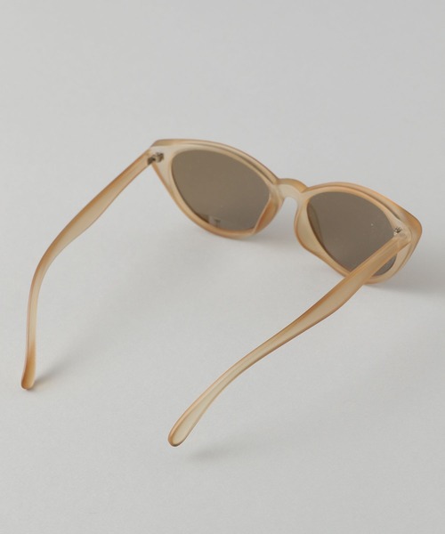 A part by（アパートバイ）の「【曇り止め＆UVカット】アソートサングラス　157209（サングラス・レディース・ライトグレー/ベージュ/グレー系その他/グレー系その他2/ブラウン/ブラウン系その他/ダークブラウン/ライトベージュ・FREE）」の12枚目の写真