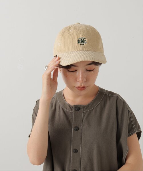 DOUBLE NAME(ダブルネーム)の「コーデュロイ刺しゅうCAP(キャップ・レディース・スミクロ/キナリ/ネイビー/レッド・FREE)」の9枚目の写真