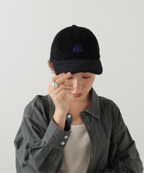 DOUBLE NAME(ダブルネーム)の「コーデュロイ刺しゅうCAP(キャップ・レディース・スミクロ/キナリ/ネイビー/レッド・FREE)」の18枚目の写真