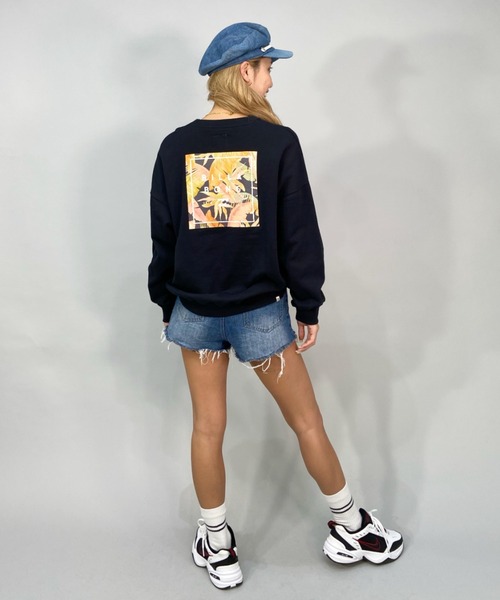 BILLABONG(ビラボン)の「BILLABONG/ビラボン ルーズシルエット/ボタニカル柄バックプリントスウェット/無地トレーナー BC014-001(スウェット・レディース・ホワイト/ブラック/グリーン・M/L)」の11枚目の写真