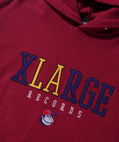 XLARGE(エクストララージ)の「XL LABEL SOUVENIR HOODED SWEAT(パーカー・メンズ・ネイビー/バーガンディー/アッシュ・M/XL/S/L)」の5枚目の写真