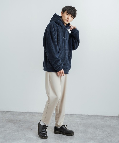 KANGOL(カンゴール)の「KANGOL 別注コラボ オーバーサイズ ボアフリースロゴ刺繍プルオーバーパーカー(パーカー・レディース・ブラック/ベージュ/ネイビー/グレー/オフホワイト/ホワイト系/ブラック系/ベージュ系/ネイビー系/グレー系・M/L/XL)」の20枚目の写真