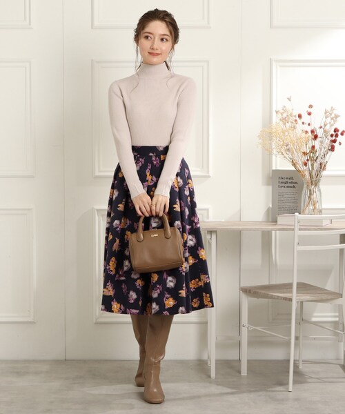 couture brooch（クチュールブローチ）の「◆【吸湿発熱・頼れるニット】パール調ハイネックリブニット（ニット/セーター・レディース・ブラック/サックスブルー/オフホワイト/ライトグレー/オレンジ・36/38/42）」の10枚目の写真