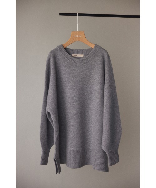 BLACK BY MOUSSY（ブラックバイマウジー）の「trinity loose tops(トリニティルーズトップス)（ニット/セーター・レディース・ライトブルー/グレー/アイボリー/グリーン・FREE）」の3枚目の写真