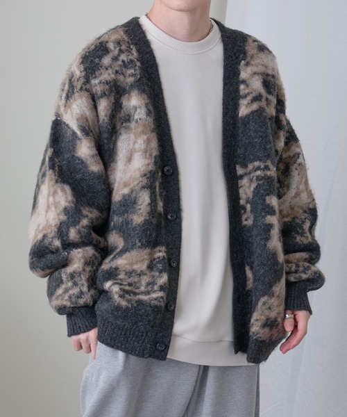 COLONY 2139（コロニートゥーワンスリーナイン）の「ペイズリーパターンニットカーディガン（カーディガン/ボレロ・メンズ・ブラウン/ブラック・MEDIUM/LARGE）」の14枚目の写真