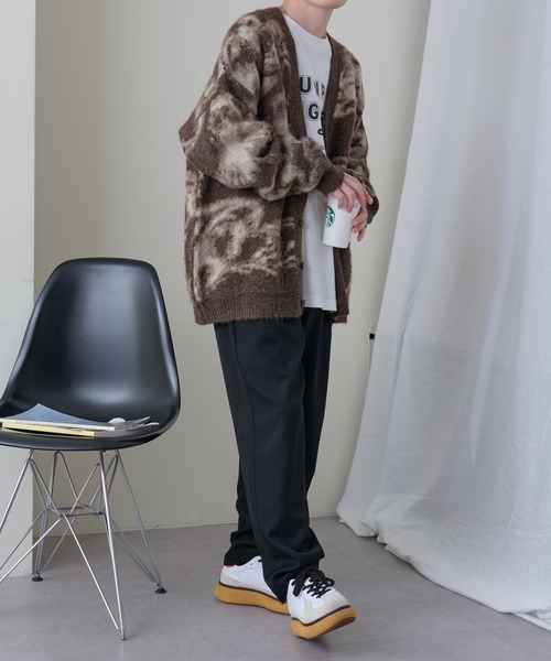 COLONY 2139（コロニートゥーワンスリーナイン）の「ペイズリーパターンニットカーディガン（カーディガン/ボレロ・メンズ・ブラウン/ブラック・MEDIUM/LARGE）」の5枚目の写真