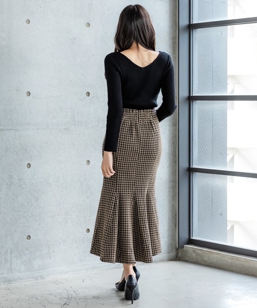Julia Boutique（ジュリアブティック）の「千鳥格子柄ハイウエストマーメイドスカート/22620（スカート・レディース・ベージュ/ブラック・ONE）」の7枚目の写真