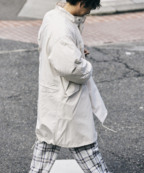 JOURNAL STANDARD relume(ジャーナルスタンダード レリューム)の「US ARMY M-65 ビッグシルエットモッズコート/ライナー付き(モッズコート・メンズ・カーキ/ブラウン系その他/アイボリー/ブラック・MEDIUM/LARGE)」の12枚目の写真