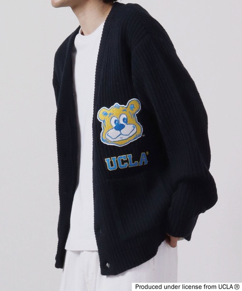 UCLA(ユーシーエルエー)の「UCLA ベアーワッペン付きルーズサイズカーディガン(カーディガン/ボレロ・メンズ・グレイッシュベージュ/ブラック/ネイビー/マスタード/グリーン・L/M)」の4枚目の写真