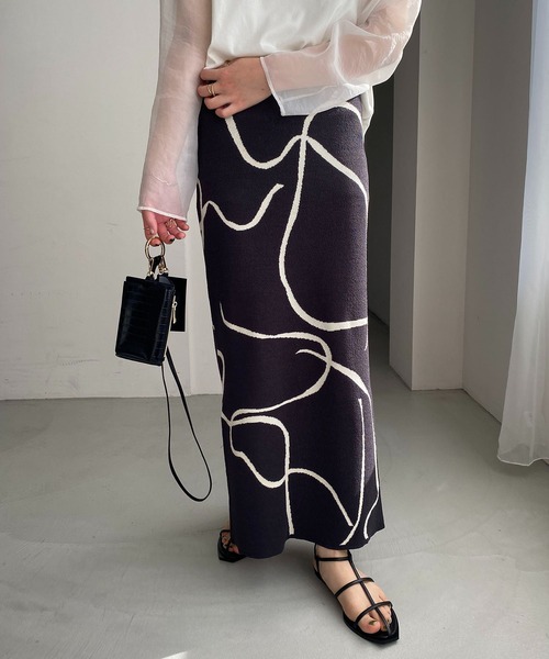 CAPRICIEUX LE'MAGE（カプリシューレマージュ）の「ラインジャガードスカート（スカート・レディース・チャコールグレー/ベージュ・FREE）」の3枚目の写真