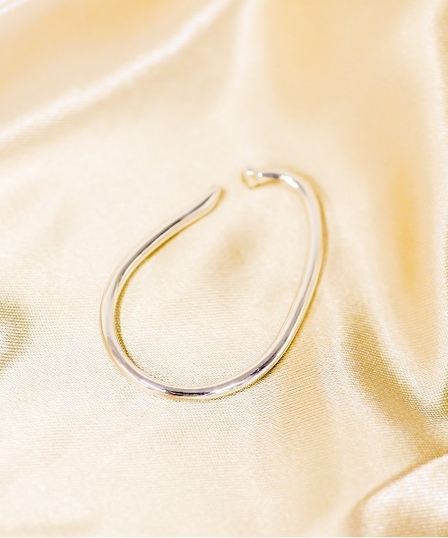 Losau(ロサウ)の「Losau ロサウ / Egg shape earcuff エッグシェイプ フープイヤカフ シルバー925 / lo-ec003(イヤーカフ・レディース・シルバー/ゴールド・FREE)」の8枚目の写真