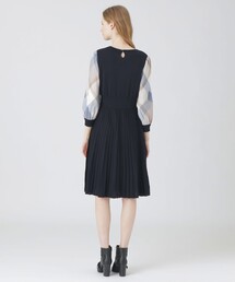 BLUE LABEL CRESTBRIDGE（ブルーレーベルクレストブリッジ）の