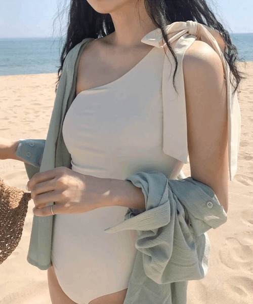 Dalfwin（ダールフィン）の「ワンショルダーリボンモノキニ水着（水着・レディース・アイボリー/ブルー・MEDIUM/LARGE）」の3枚目の写真