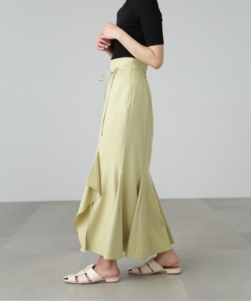 FREE'S MART(フリーズマート)の「◆【3サイズ展開XS-M】ハイウエストラッフルフロントスリットマーメイドスカート【低身長サイズ有】(スカート・レディース・ブラック/ベージュ/イエロー・SMALL/MEDIUM/X-SMALL)」の22枚目の写真