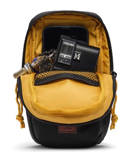 CHROME（クローム）の「CHROME/クローム ショルダーバック 耐水バッグ RUCKAS ACCES. POUCH 0.8L BG348BK（ショルダーバッグ・メンズ・ブラック・FREE）」の12枚目の写真